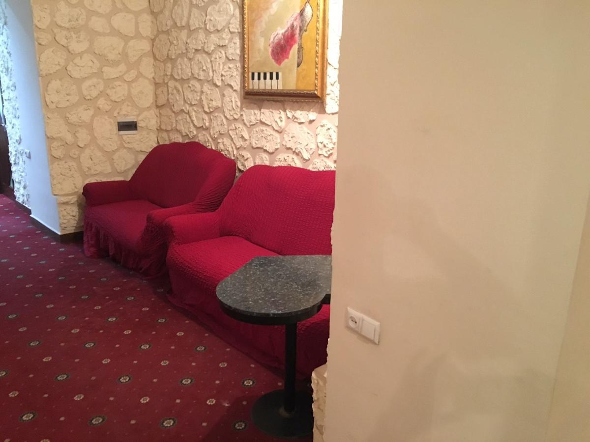 Best Hostel Republic Square Erivan Exterior foto