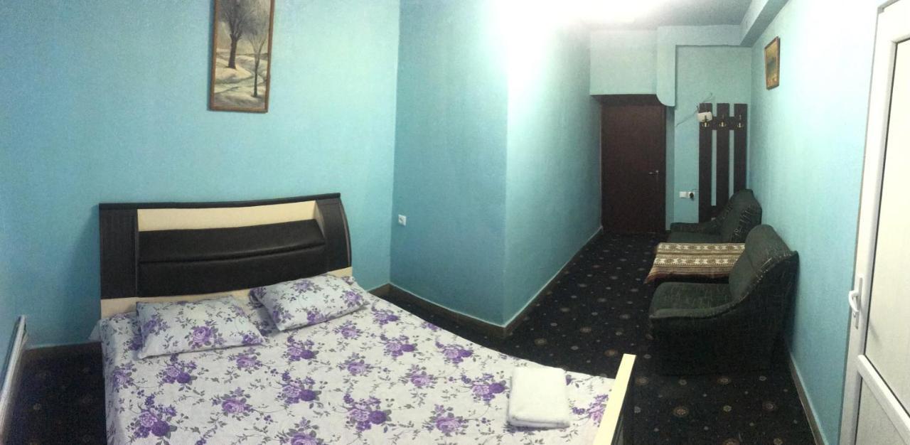 Best Hostel Republic Square Erivan Exterior foto