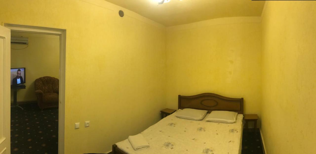Best Hostel Republic Square Erivan Exterior foto