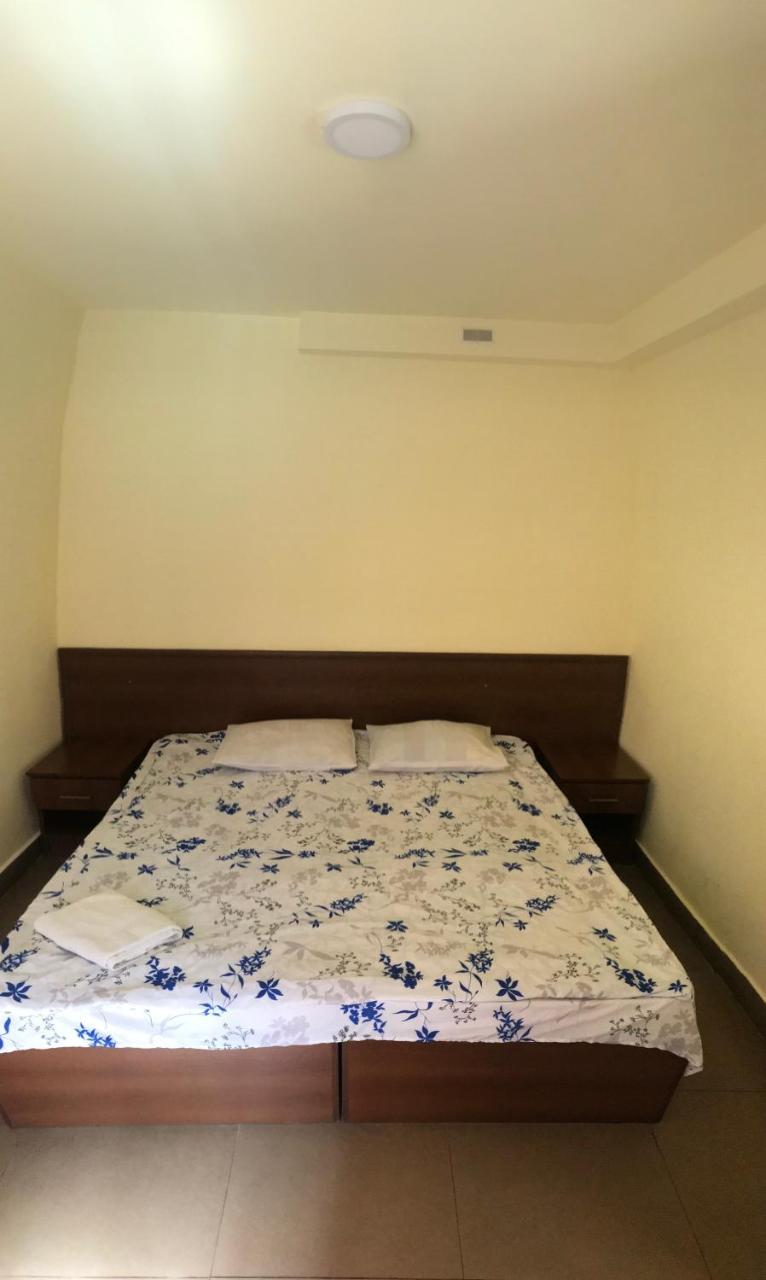 Best Hostel Republic Square Erivan Exterior foto